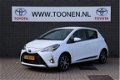 Toyota Yaris - 1.5 Hybrid Design special Naviagtie-Cruise control-Parkeercamera - 1 - Thumbnail