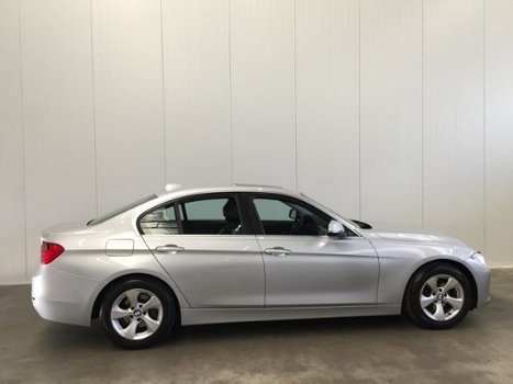 BMW 3-serie - 320i High Executive XENON-LEDER-NAVI.Pro-OPENDAK-ECC End Of Year Sale - 1