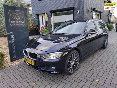 BMW 3-serie Touring - 320 Diesel Automaat Edition, Leer, 19 inch velgen - 1