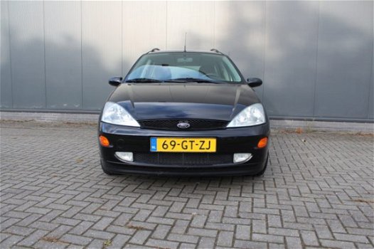 Ford Focus Wagon - 1.6-16V Collection - 1