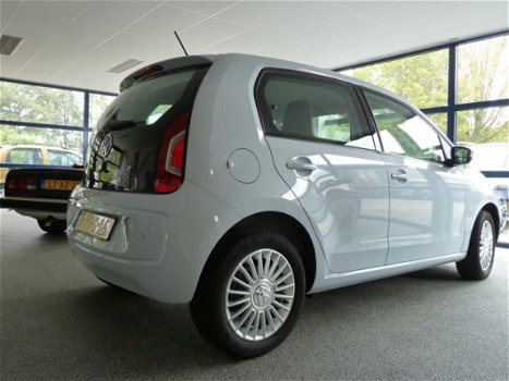 Volkswagen Up! - 1.0 high up - 1