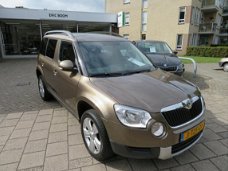 Skoda Yeti - 1.2 TSI Active 2011NWE KETTING , AIRCO , DEALER ONDERH