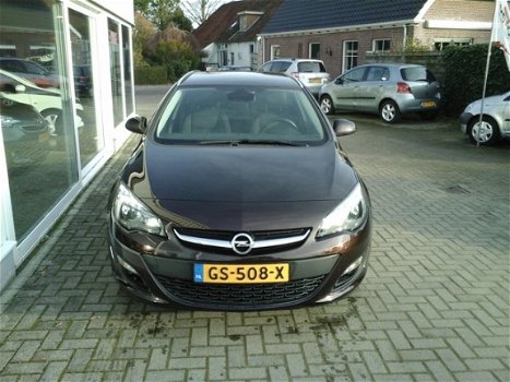 Opel Astra Sports Tourer - 1.4 Turbo Edition Navigatie/Trekhaak/Parkeersensoren/Winterwielen - 1