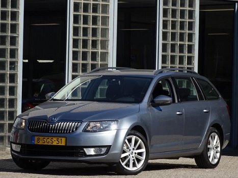 Skoda Octavia Combi - 1.2TSi AMBITION NAVI ECC TREKHAAK - 1