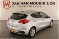 Kia Cee'd - 1.6 GDI Super Pack Premium | AUTOMAAT | LEDER | XENON | CLIMA | STUURWIEL VERW - 1 - Thumbnail