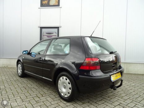 Volkswagen Golf - 1.6 Comfortline & Automaat - 1