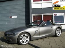 BMW Z4 Roadster - 2.2i AUTOMAAT+LEDER+AIRCO ✔️