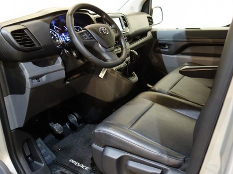 Toyota ProAce Compact - 1.6 D-4D Cool Comfort / Airco / Cruise Control / 3-Zits / Trekhaak / Navigat - 1