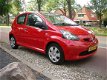 Toyota Aygo - 1.0-12V 5 deurs 100000kmtr zeer mooi en technisch 100% goed - 1 - Thumbnail