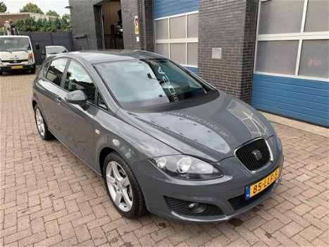 Seat Leon - 1.8 TFSI Sport Navi/ECC/17`LM Velgen nieuwe megatronic/ketting - 1