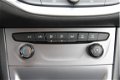 Opel Astra - 105pk Edition Automaat Navigatie/apple carplay/2017 - 1 - Thumbnail