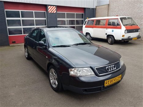 Audi A6 - 2.4 5V Advance Youngtimer in nieuwstaat - 1