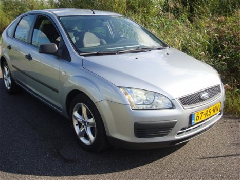 Ford Focus - 1.6 TDCI Trend AIRCO 5 DEURS 2005 LUXE UITVOERING - 1