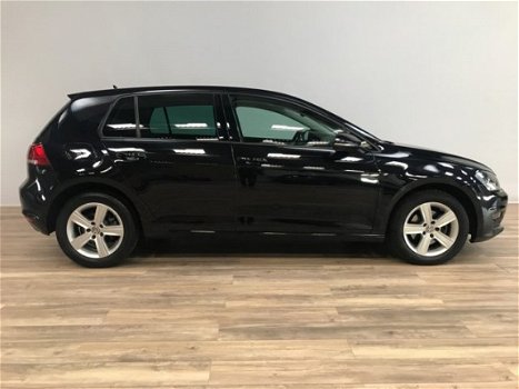 Volkswagen Golf - 1.4 TSI Highline 5-DRS / NAVIGATIE / ECC / LMV / MASSAGESTOEL / PRIVACYGLAS / APK - 1