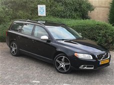 Volvo V70 - 2.4 D 120KW AUT 2008 Zwart