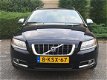 Volvo V70 - 2.4 D 120KW AUT 2008 Zwart - 1 - Thumbnail