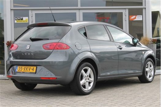 Seat Leon - 1.2 TSI Ecomotive Style| Vol leer| Cruise| Clima| - 1