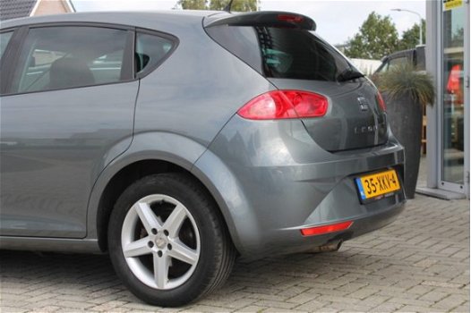 Seat Leon - 1.2 TSI Ecomotive Style| Vol leer| Cruise| Clima| - 1