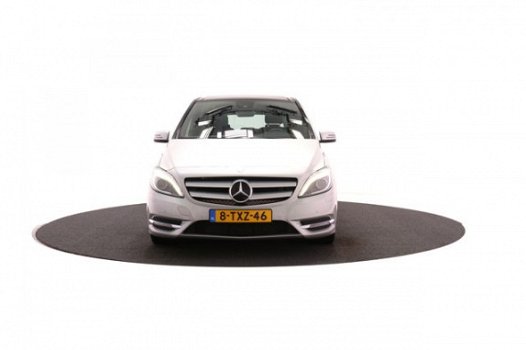 Mercedes-Benz B-klasse - 180 Ambition | Sportpakket | Parkeerpilot | Panorama-schuifdak - 1