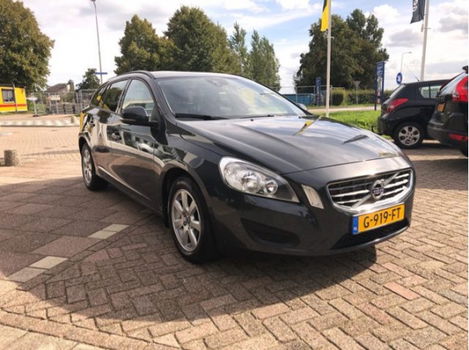 Volvo V60 - 1.6 DRIVe Kinetic Navigatie, Lmv, Pdc - 1