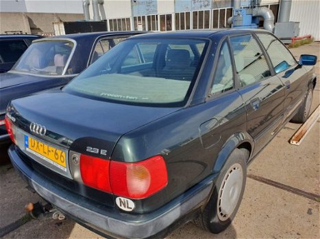 Audi 80 - 2.3 E - 1