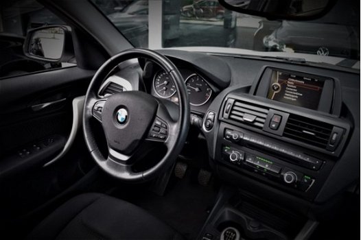 BMW 1-serie - 116i / Multimedia / Dealer ond. / Full-optie - 1