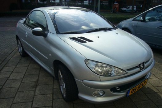 Peugeot 206 CC - 1.6 16V - 1