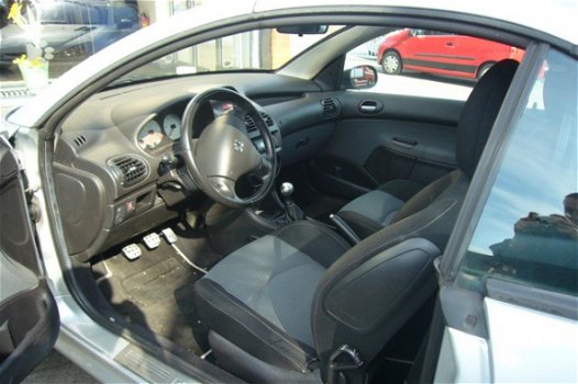 Peugeot 206 CC - 1.6 16V - 1