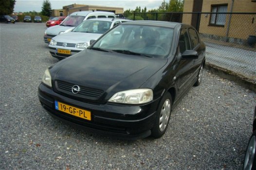 Opel Astra - 1.6 I - 1