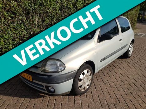 Renault Clio - 1.2 RN Stuurbekrachtiging APK t/m 23-08-2020 - 1