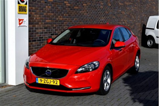 Volvo V40 - 1.6 D2 ECC LMV PDC NAVIGATIE CRUISE 98000KM - 1