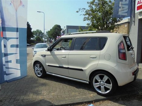 Kia Soul - 1.6 X-ecutive - 1