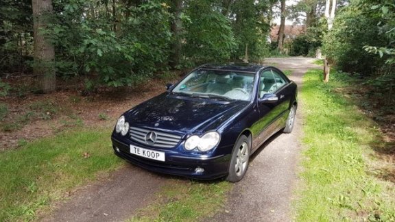 Mercedes-Benz CLK-klasse Coupé - 320 Avantgarde - 1