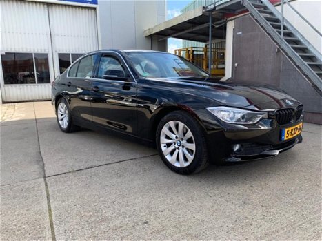 BMW 3-serie - 316i Executive Sport Automaat Navi Led Xenon Nap - 1