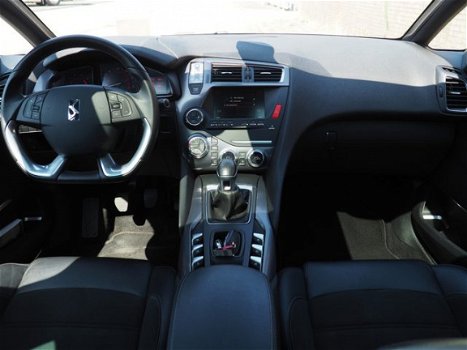 Citroën DS5 - 2.0 BlueHDi 150 PK Business Executive | 18 inch | Leer met Alcantara | Panoramadak | H - 1
