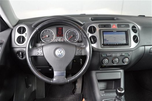 Volkswagen Tiguan - 1.4 TSI Sport&Style 4Motion - 1