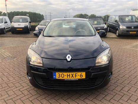 Renault Mégane - 2.0 Privilège Automaat, navi, pdc, leer - 1