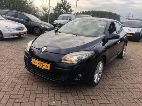 Renault Mégane - 2.0 Privilège Automaat, navi, pdc, leer - 1