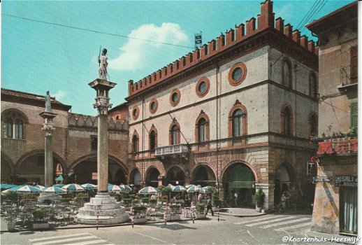 Italie Ravenna Piazza del Popolo - 1