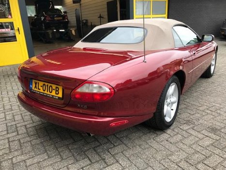 Jaguar XK8 - 4.0 V8 Convertible - 1