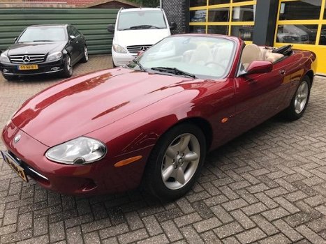 Jaguar XK8 - 4.0 V8 Convertible - 1