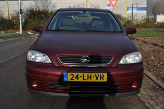 Opel Astra - 1.6 Njoy 5-DEURS/AIRCONDITIONING/LICHTMETALEN VELGEN/2eEIGENAAR/nieuweAPK/NAP/ZEER ZUIN - 1