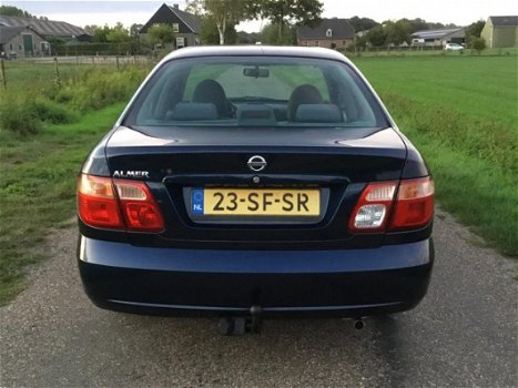 Nissan Almera - 1.5 Visia met airco trekhaak en N.A.P - 1