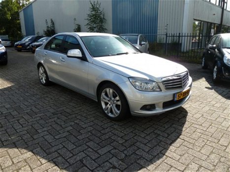 Mercedes-Benz C-klasse - 220 CDI cruise clima stoelverwarming navigatie electr ramen v+a centr verg - 1