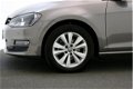 Volkswagen Golf - 1.6 TDI 110pk 5drs Comfortline Executive | Navigatie | Trekhaak - 1 - Thumbnail