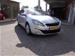 Peugeot 308 - SW BLUE LEASE EXECUTIVE 1.6 BLUEHDI 120 MET 6 MAANDEN GARANTIE - 1 - Thumbnail