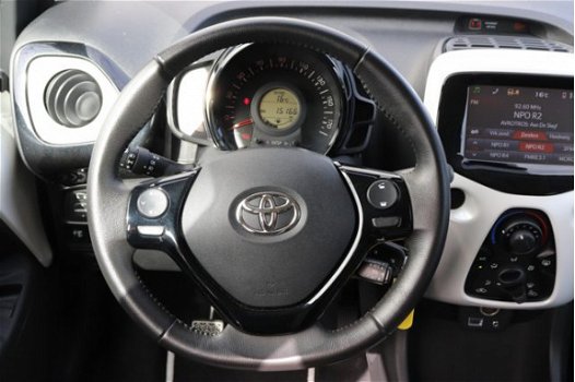 Toyota Aygo - 1.0 VVT-i x-pure Parkeercamera-Lichtmetalen velgen - 1