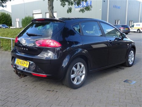 Seat Leon - 1.2 TSI 105 PK Airco Lmv - 1