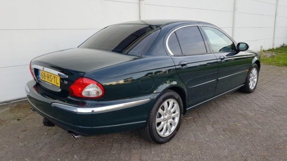 Jaguar X-type - 2.5 V6 - 1