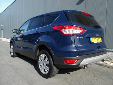 Ford Kuga - 1.5 Trend Trekhaak, stoelverwarming, voorruitverwarming, keyless - 1